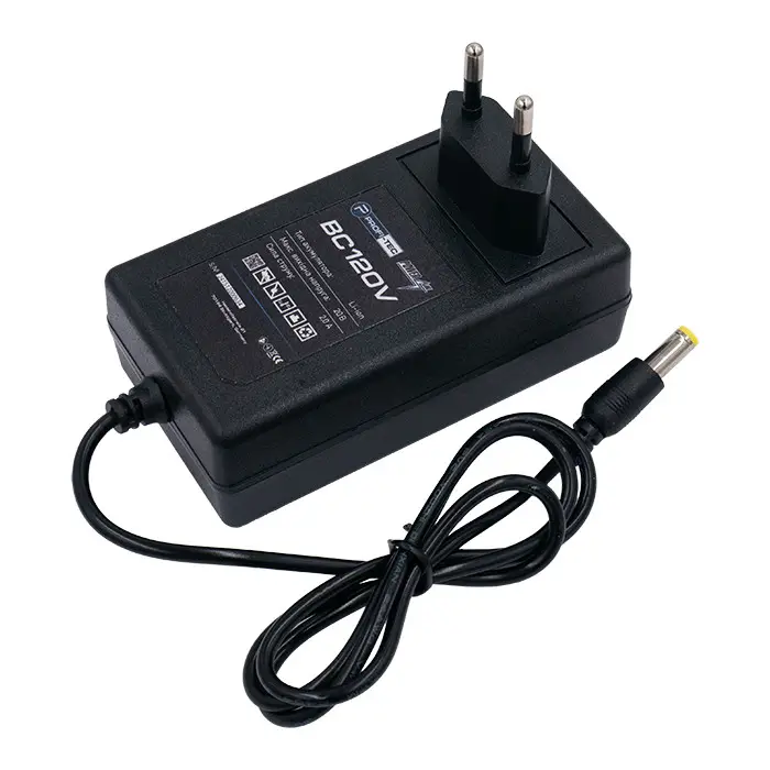 Зарядний пристрій штекерний PROFI-TEC BC120V